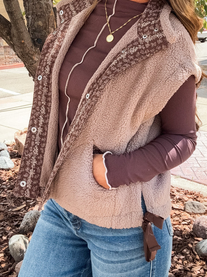 Floral Trim Vest